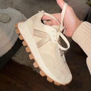 Stylish Beige Women's Sneakers